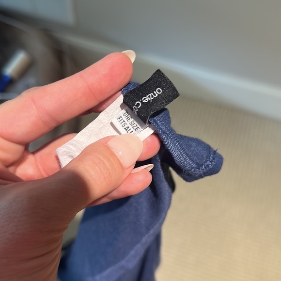 Onzie Workout Shirt - Picture 3 of 4